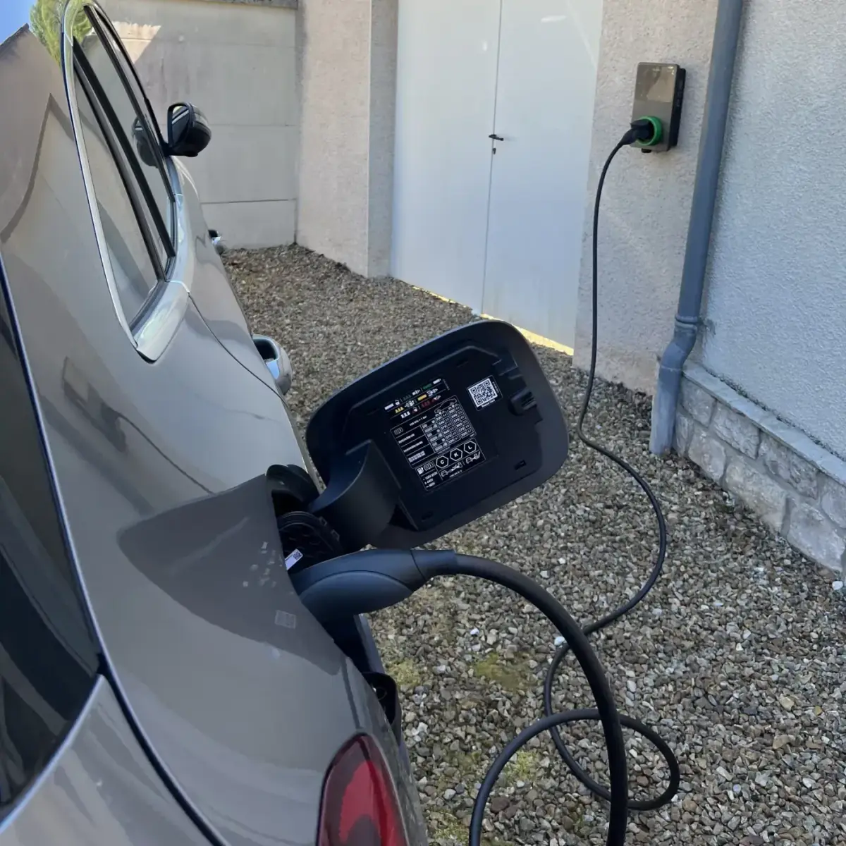 Borne de recharge IRVE à Chelles Borne de recharge IRVE à Chelles